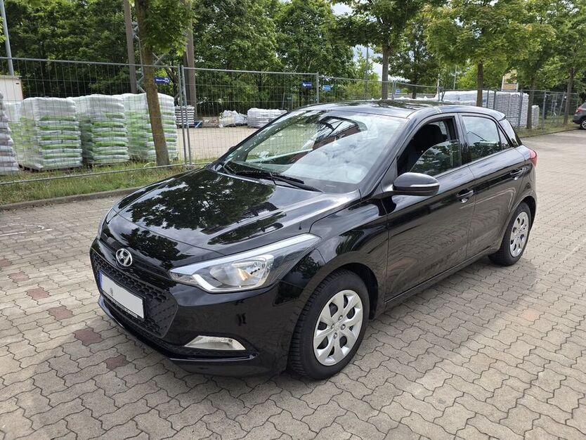 i20