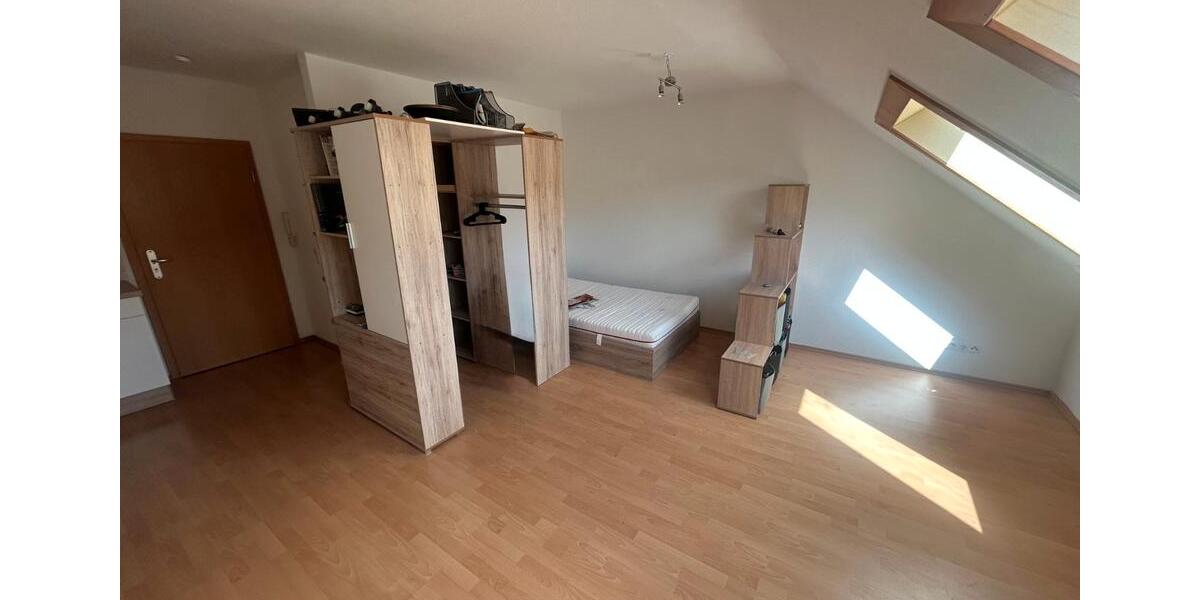 Dachgeschoßwohnung Barsinghausen - 1 Zimmer, 30 m&sup2;, 330&euro; | Angebot:26632962