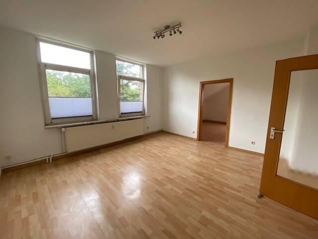 Ortsrandlage in Berenbostel 4-Zimmerwohnung im Obergeschoss mit Garage und Stellplatz