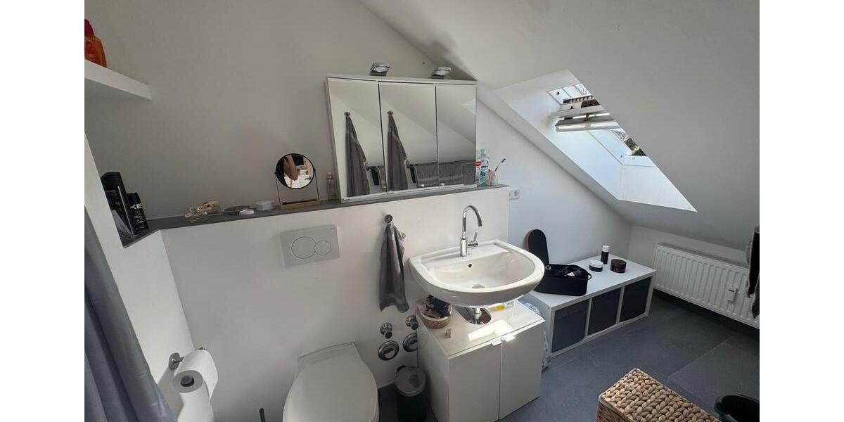 Dachgeschoßwohnung Hannover Buchholz-Kleefeld - 2 Zimmer, 45 m&sup2;, 530&euro; | Angebot:25536178