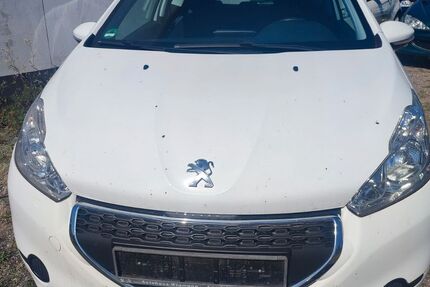 Peugeot 208 199.890 km 1.790 &euro; Hannover 30519