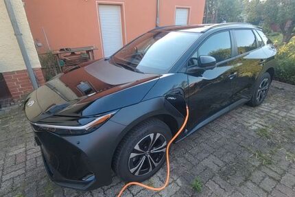Toyota bZ4X 9.700 km 30.900 &euro; Harsum 31177
