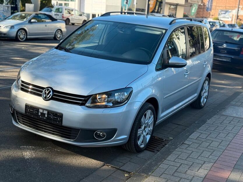 VW Touran 192.000 km 6.800 € Hannover 30150