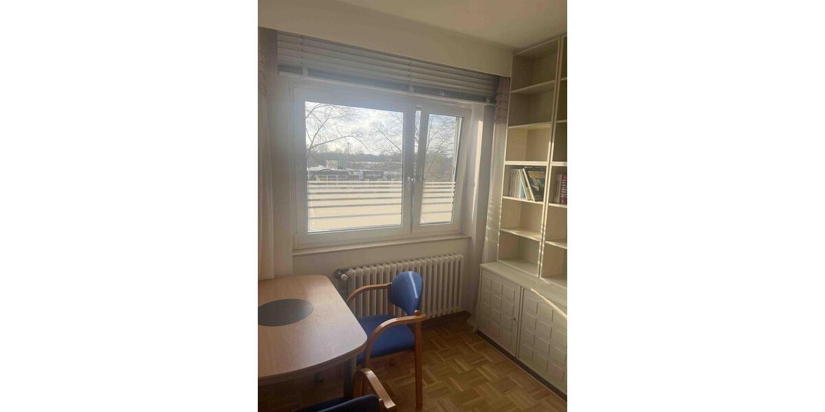 4-Zimmerwohnung mit Wintergarten und Garage in Maschseenähe 4 zimmer