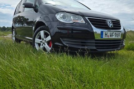 VW Touran 68.923 km 10.950 &euro; Ronnenberg 30953