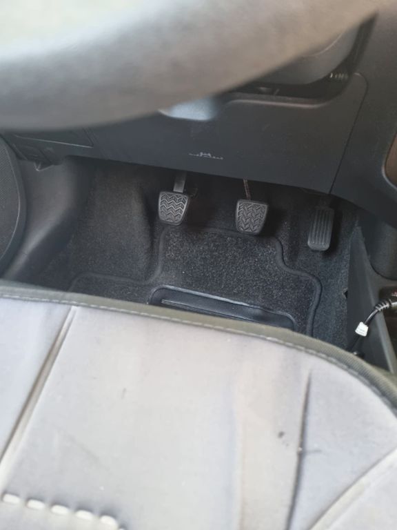 Toyota Yaris 138.000 km 2.350 € Laatzen 30880