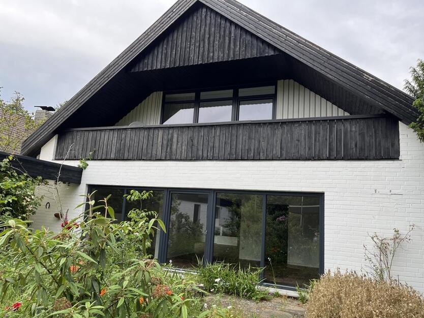 Großartiges Ein-Familie-Haus mit EinliegerWohnung in Schloß Ricklingen zu vermieten
