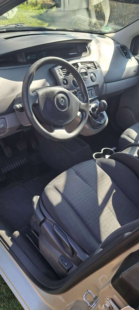 Renault Scenic 98.500 km 2.630 € Isernhagen 30916