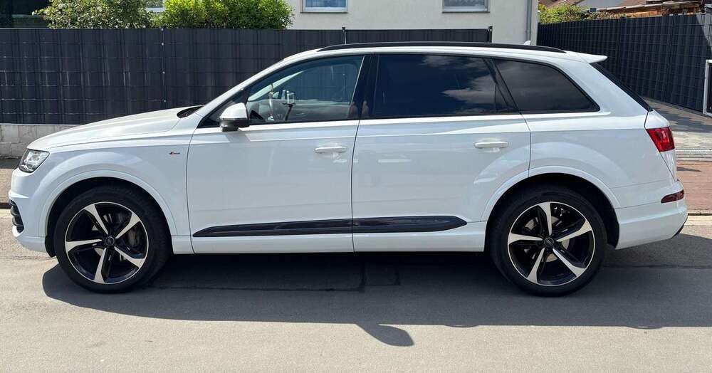 Q7