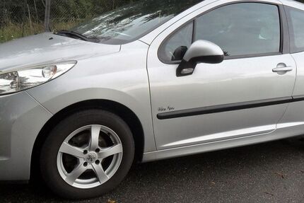 Peugeot 207 100.000 km 3.599 € Uetze OT Dollbergen 31311