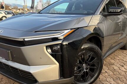 Toyota bZ4X 4.900 km 47.390 &euro; Hildesheim 31137