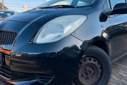 Toyota Yaris 256.000 km 1.999 &euro; Hildesheim 31137