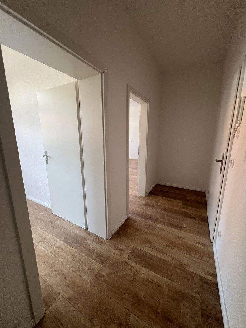 Sanierte großzügige 2-Zimmer-Wohnung inkl. Küche im Zentrum von Springe-Eldagsen 2 zimmer