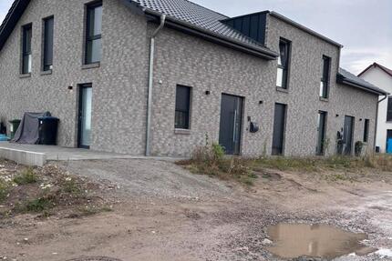 Haus Hohenhameln - 5 Zimmer, 150 m&sup2;, 1.700&euro; | Angebot:24217273