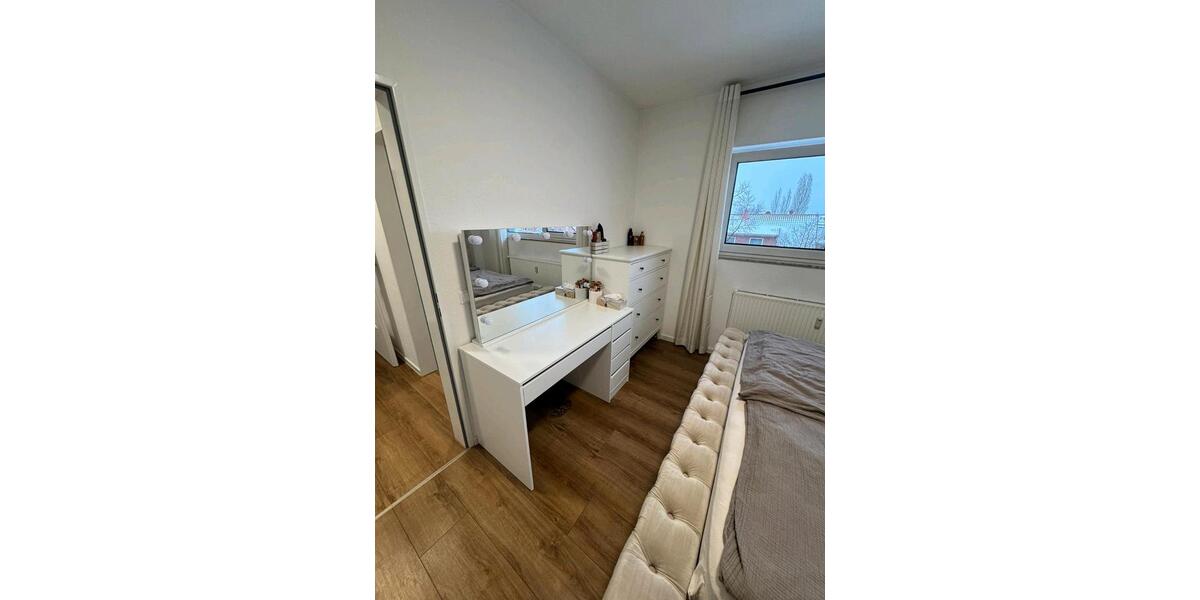 Dachgeschoßwohnung Hannover Ahlem-Badenstedt-Davenstedt - 2 Zimmer, 54 m&sup2;, 909&euro; | Angebot:25378930