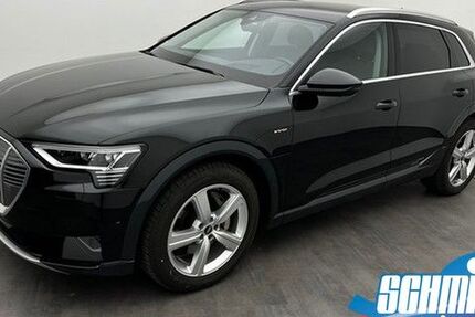 Audi e-tron 23.800 km 37.600 € Peine 31226