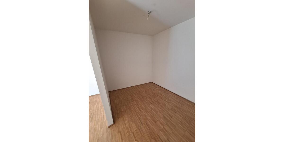 Erdgeschoßwohnung Hannover Misburg-Anderten - 3 Zimmer, 106 m&sup2;, 1.237&euro; | Angebot:26130611