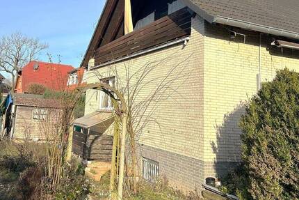 Hübsche 2,5 Zimmerwohnung mit Balkon im grünen Wunstorf