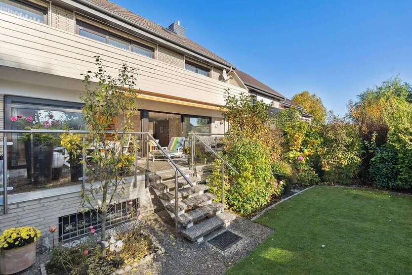 Haus zum Kaufen in Lehrte 495.000 € 236 m²