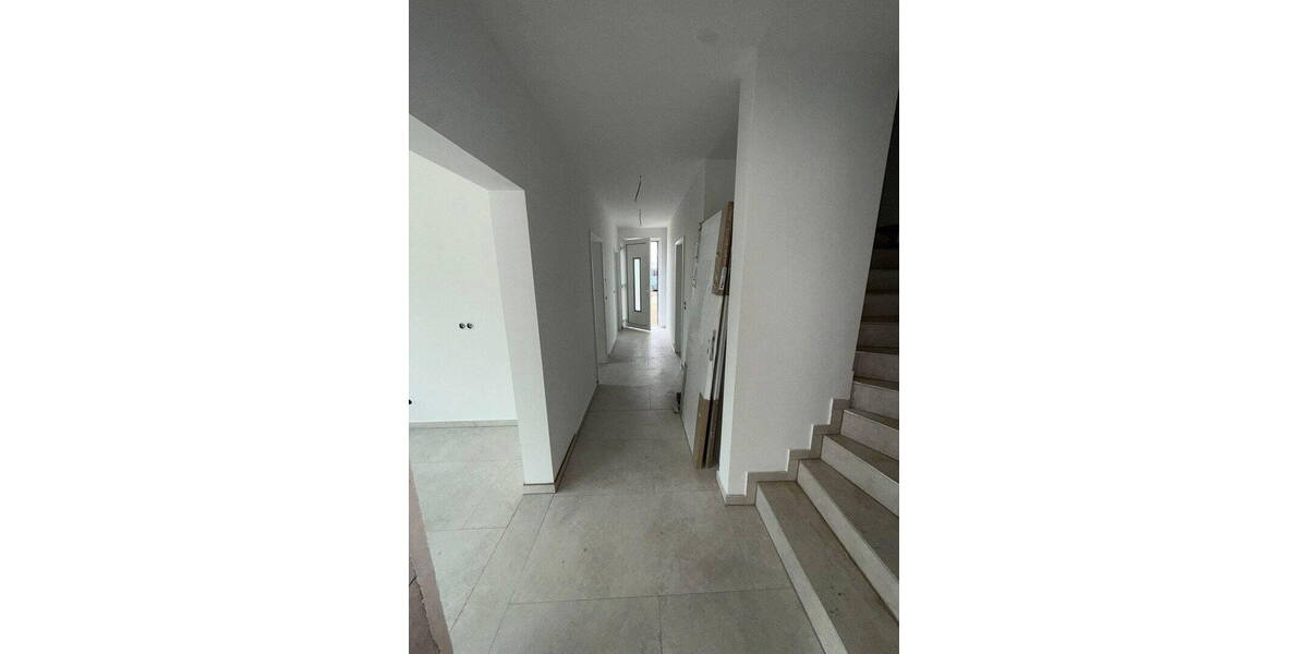 Doppelhaushälfte Burgdorf/Ehlershausen Ramlingen-Ehlershausen - 5 Zimmer, 120 m&sup2;, 1.600&euro; | Angebot:26156017