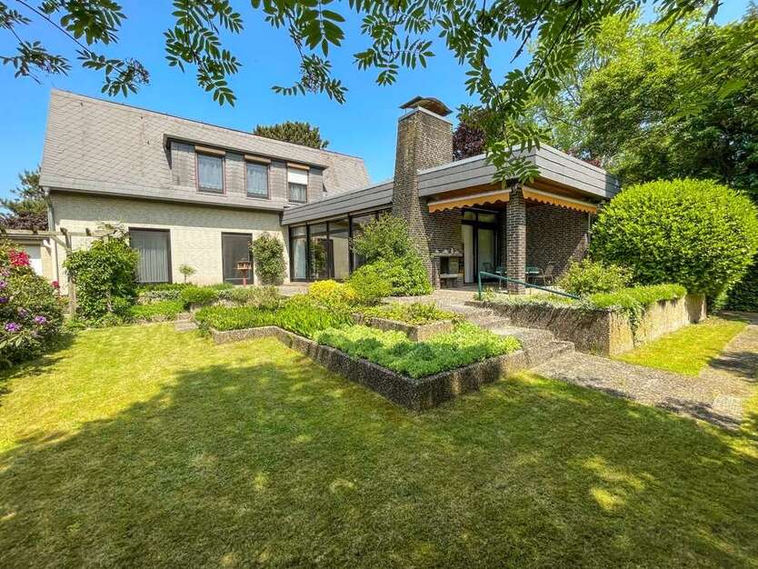Haus zum Kaufen in Hannover Kirchrode 849.000 € 213 m²