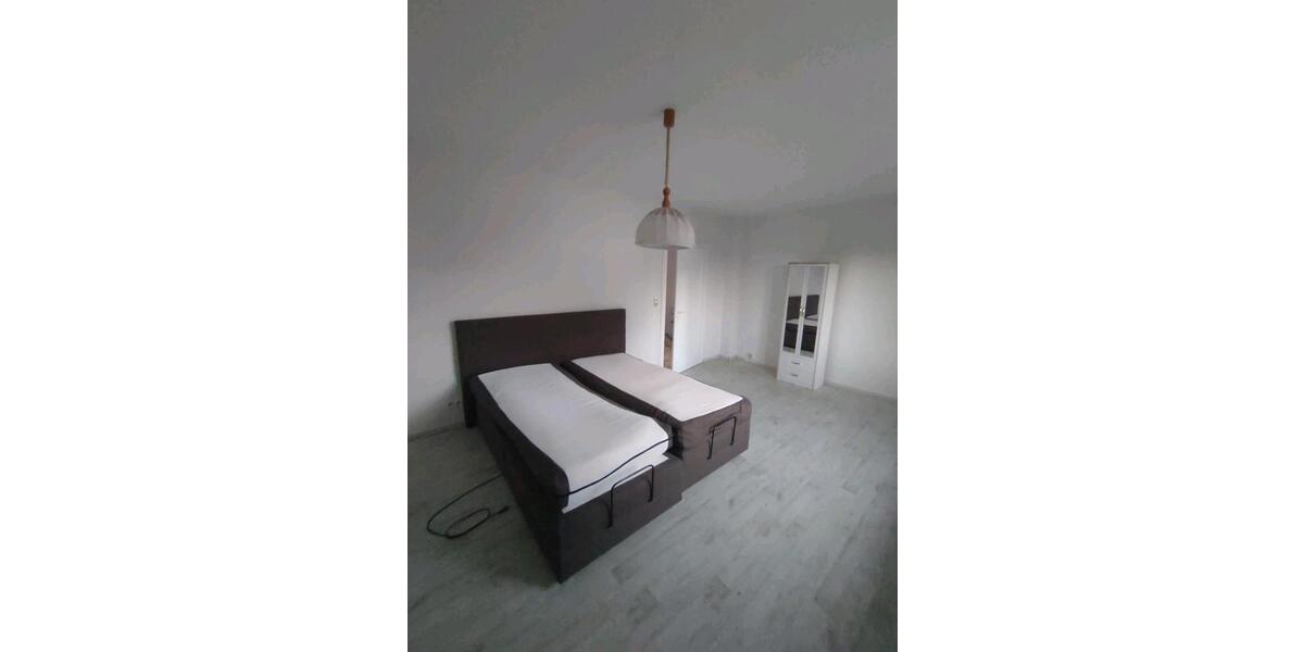 Etagenwohnung Hemmingen - 3 Zimmer, 90 m&sup2;, 1.150&euro; | Angebot:26660627