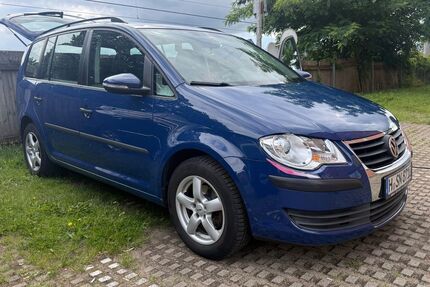 VW Touran 139.640 km 5.999 &euro; Wedemark 30900