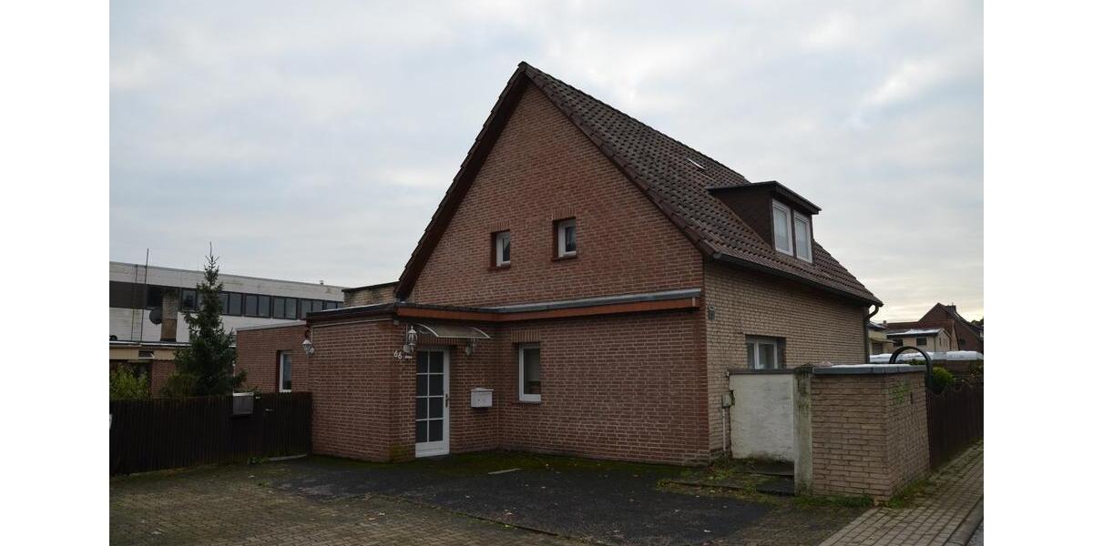 Einfamilienhaus Langenhagen Brink - 9 Zimmer, 270 m&sup2;, 560.000&euro; | Angebot:24362754