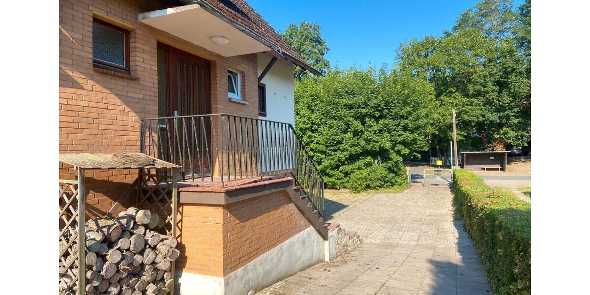Einfamilienhaus Burgwedel - 7 Zimmer, 200 m&sup2;, 780.000&euro; | Angebot:27030022