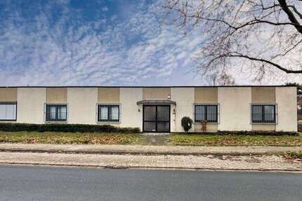 Halle in Langenhagen 4.200 € 852 m² zimmer