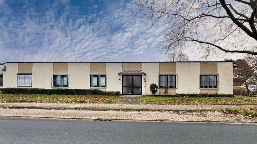 Halle in Langenhagen 4.200 € 852 m² zimmer