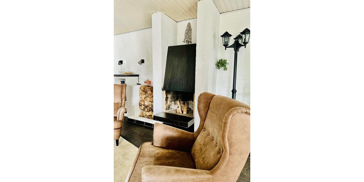 Etagenwohnung Isernhagen - 6 Zimmer, 255 m&sup2;, 2.500&euro; | Angebot:25381857