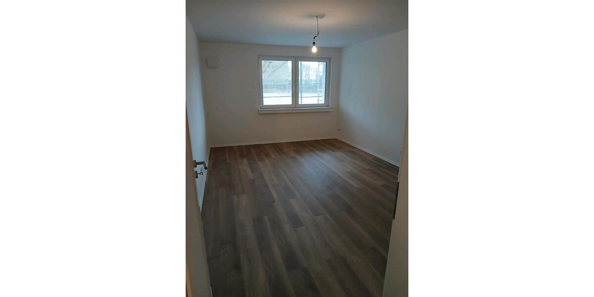 Hochparterre Garbsen Berenbostel - 3 Zimmer, 81 m&sup2;, 940&euro; | Angebot:25515079