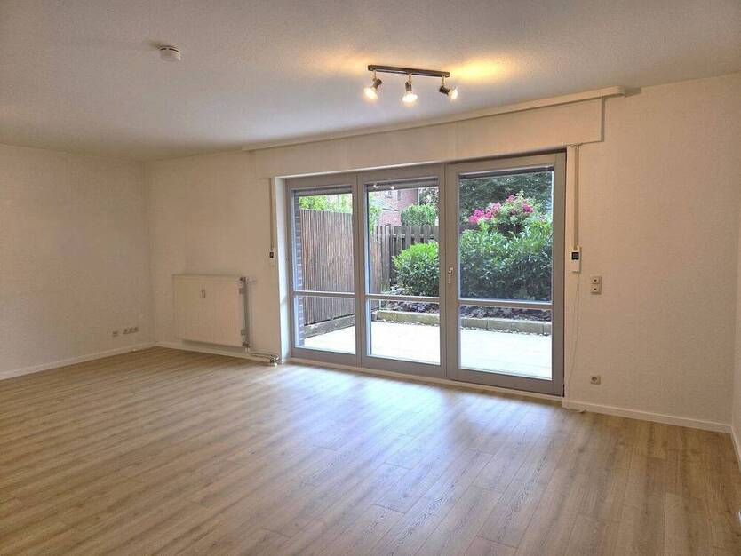 Bothfeld! Attraktive 4-Zimmer-Wohnung mit 2 Terrassen und Gartenanteil!