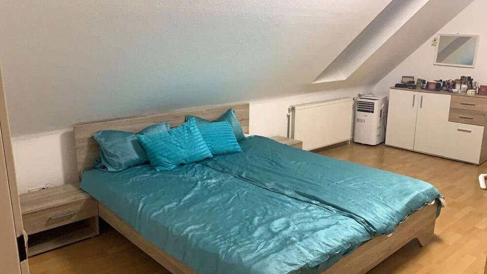 DG-Wohnung auf historischer Hofstelle im alten Dorf von Hemmingen nur 7 km vom AEGI