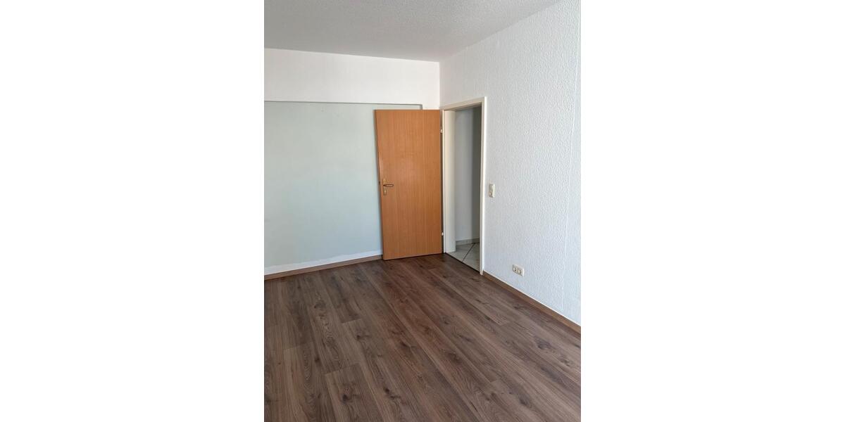 Etagenwohnung Hildesheim Himmelsthür - 3 Zimmer, 97 m&sup2;, 900&euro; | Angebot:26312279