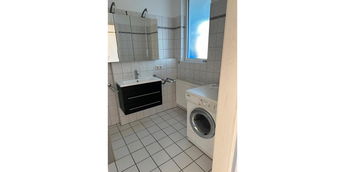 Etagenwohnung Hildesheim Bockfeld - 3 Zimmer, 76 m&sup2;, 900&euro; | Angebot:25588587
