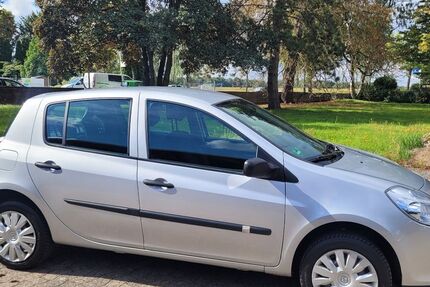 Renault Clio 200.000 km 1.499 € Isernhagen 30916