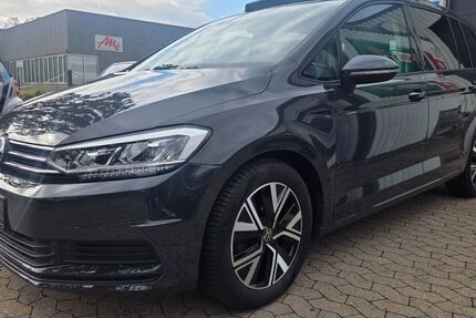 VW Touran 58.800 km 26.499 &euro; Garbsen bei Hannover 30827