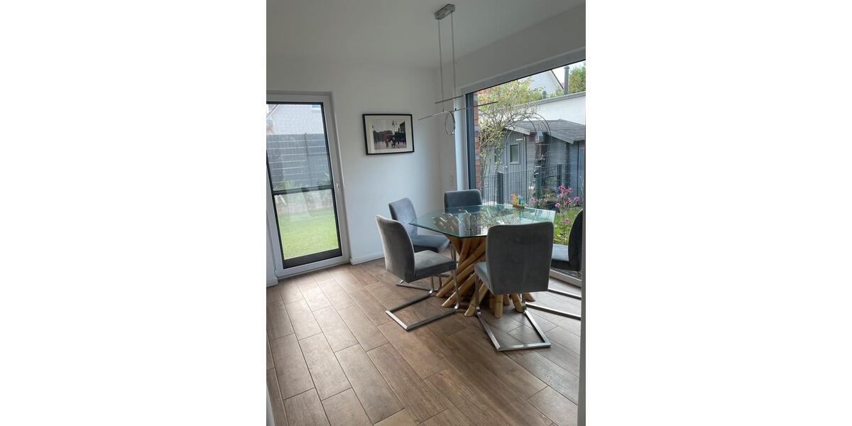 Reihenhaus Hannover Ahlem-Badenstedt-Davenstedt - 4 Zimmer, 141 m&sup2;, 2.550&euro; | Angebot:27607126