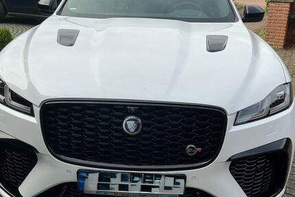 Jaguar F-Pace 40.600 km 63.000 &euro; Isernhagen 30916