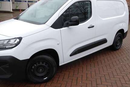 Opel Combo 2.500 km 22.500 &euro; Giesen 31180