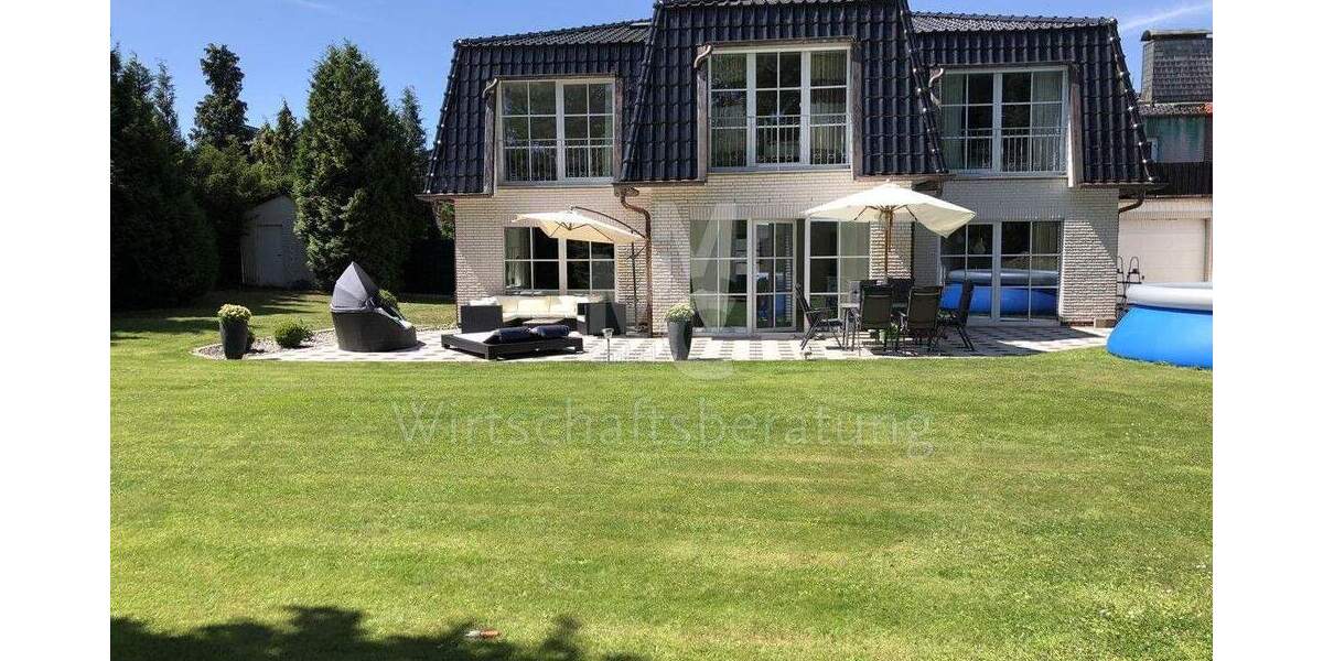 Einfamilienhaus Isernhagen / Altwarmbüchen Altwarmbüchen - 7 Zimmer, 319 m&sup2;, 1.245.000&euro; | Angebot:25745085