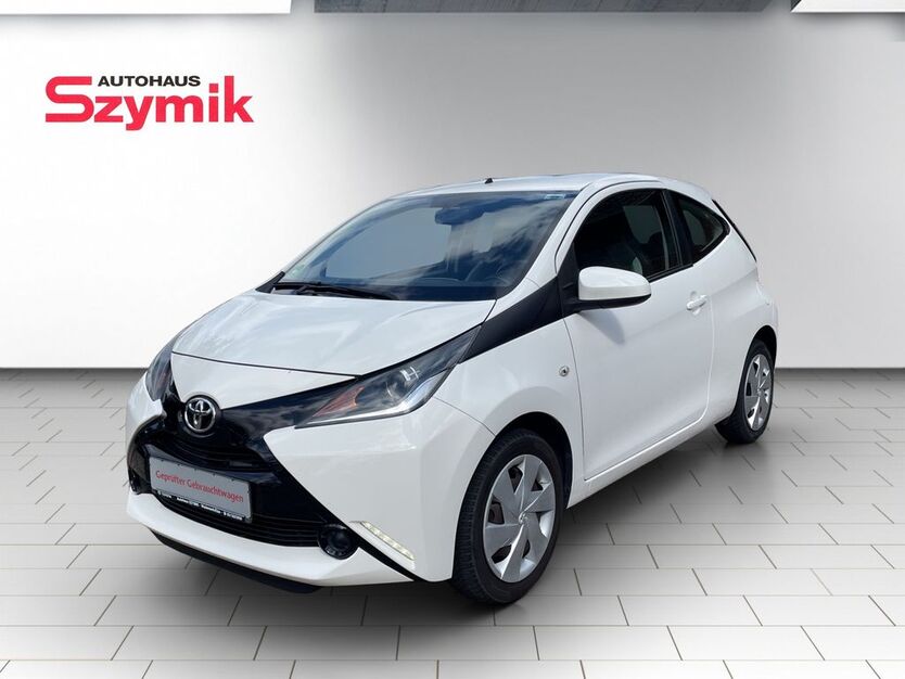 Toyota Aygo (X) 72.900 km 7.430 € Wedemark 30900