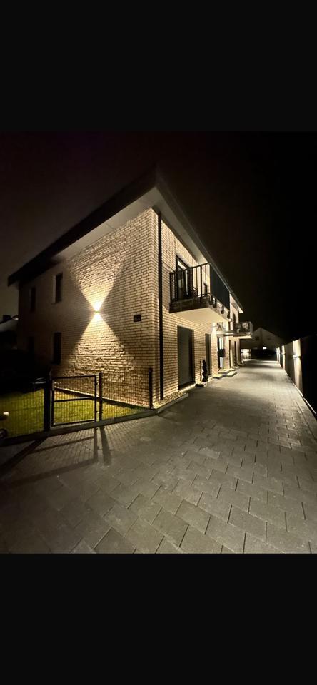 3 Zimmer Neubau Wohnung*Garten*Stellplatz*Küche