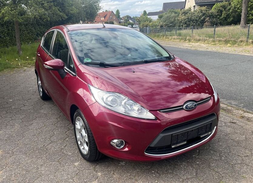 Ford Fiesta 123.100 km 5.100 € Nienhagen 29336