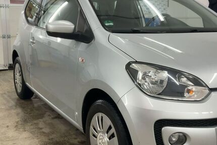 VW up! 103.000 km 5.990 &euro; Hannover 30419