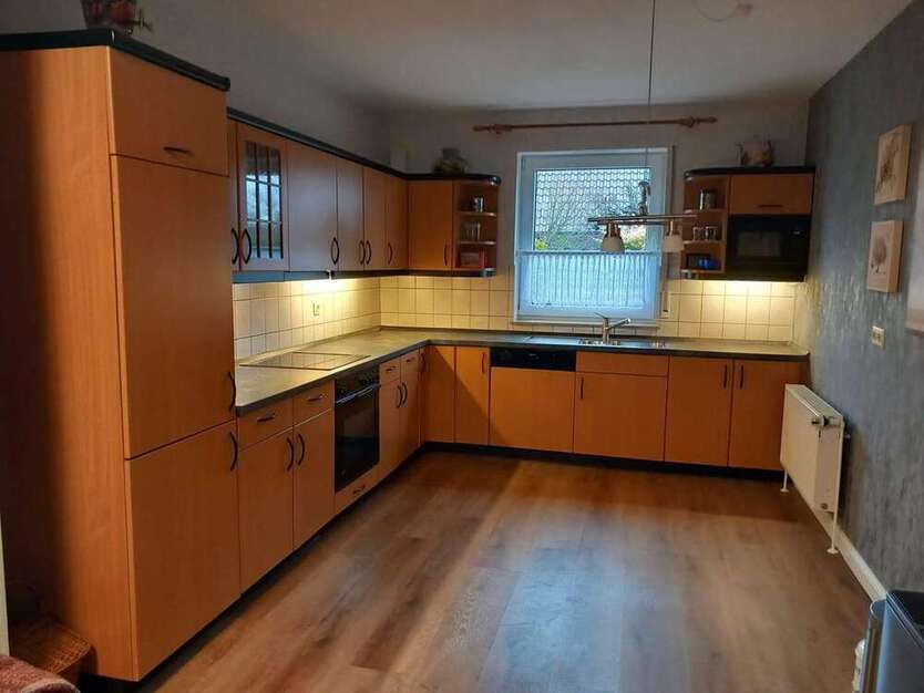Haus zum Mieten in Langenhagen 1.600 € 125 m²