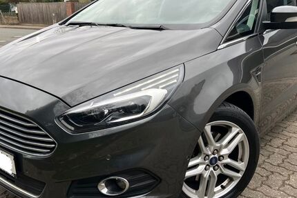 Ford S-Max 210.320 km 9.500 &euro; Laatzen 30880