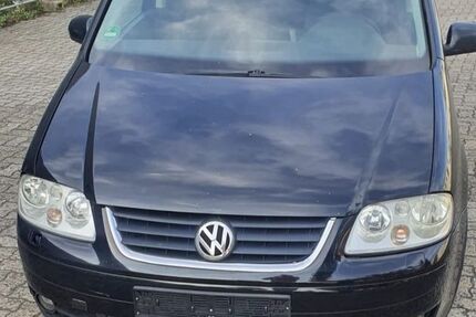VW Touran 250.522 km 3.499 &euro; Hannover 30165